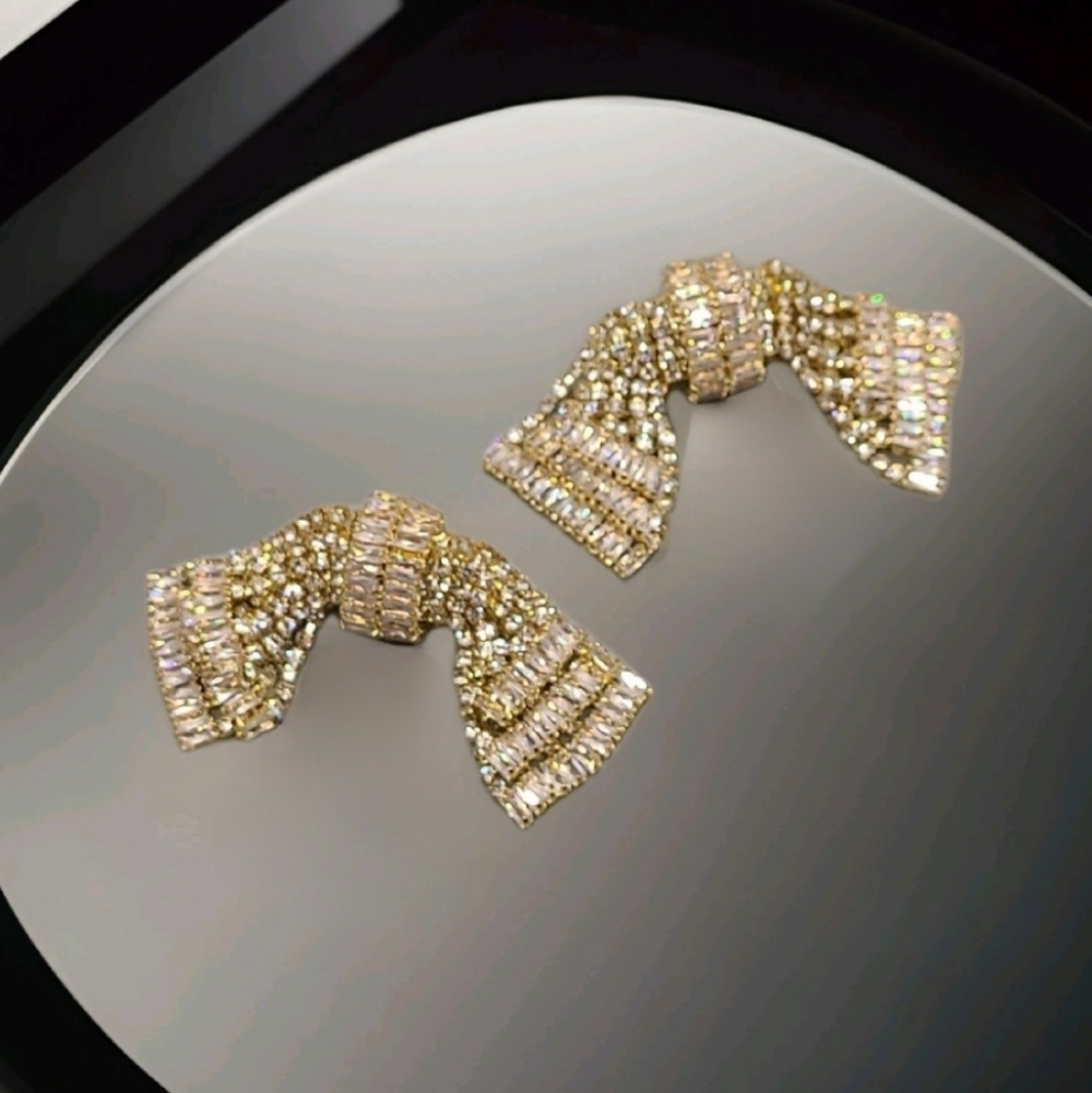 Estate AB Luxury Palace Chic Crystal Exaggerated Bow Gold Dangle Earrings - Picture 13 of 15